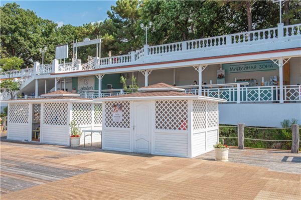 Собственный пляж отеля «Биарриц» в Геленджике — фото 12 — фото 12